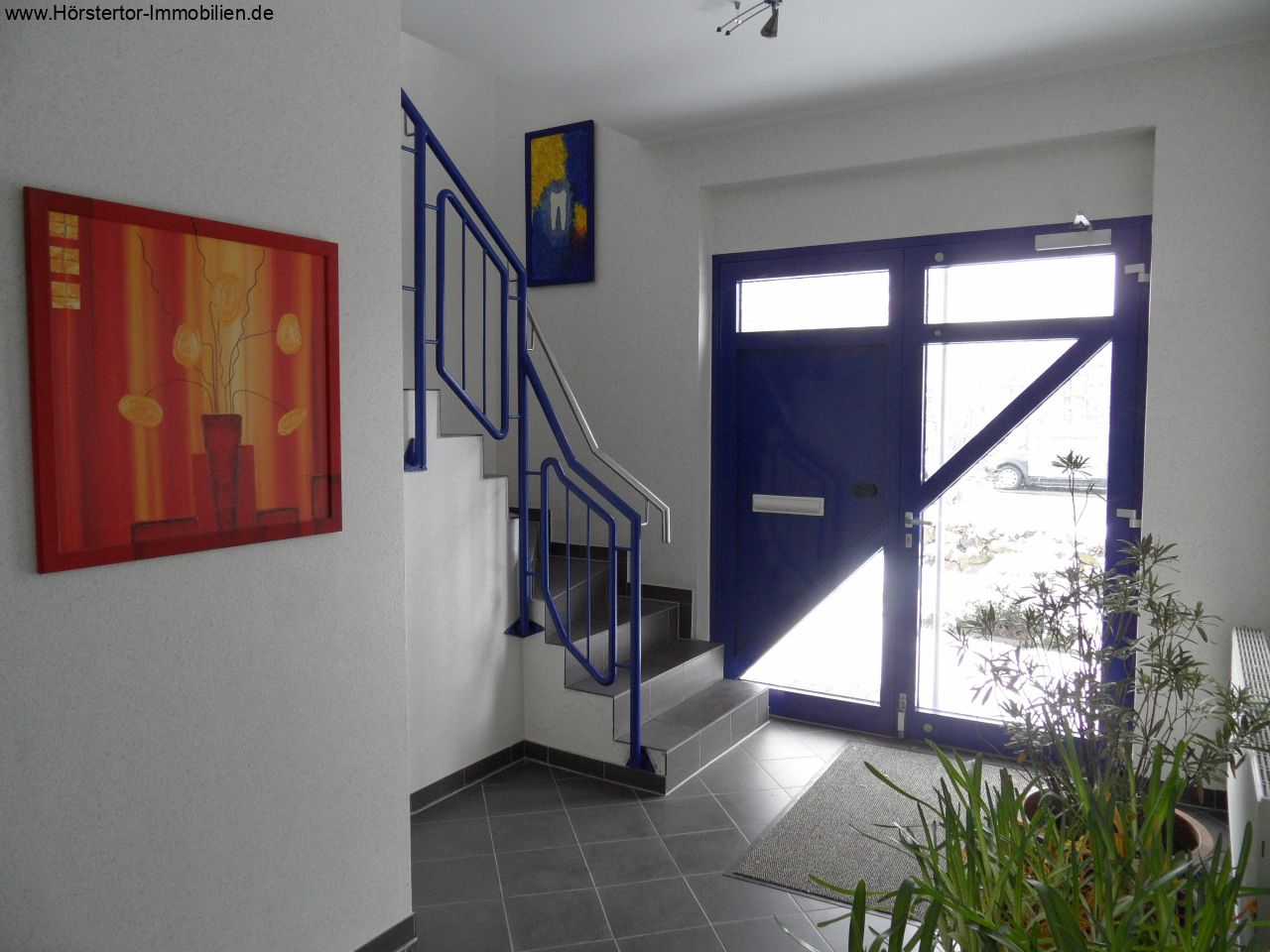 Ausgezeichnet aufgeteilte Büro/Praxisfläche in jungem Haus