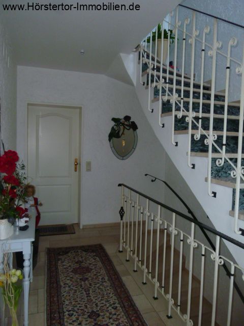 Einfamilienhaus mit Einliegerwohnung!