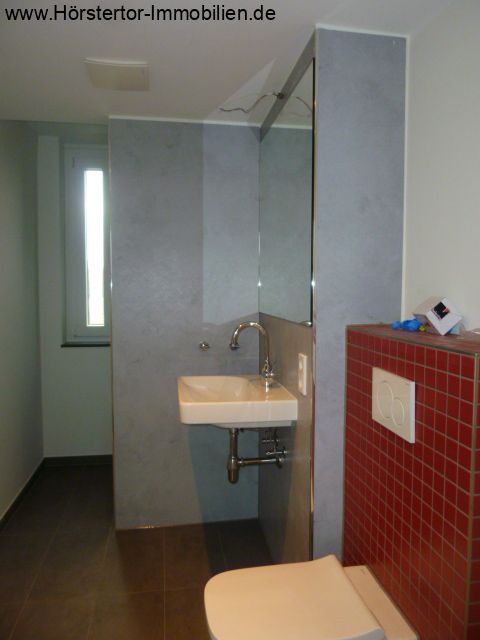 Kinderhaus, Neubau-WG, weibl. Mitbewohnerin gesucht!