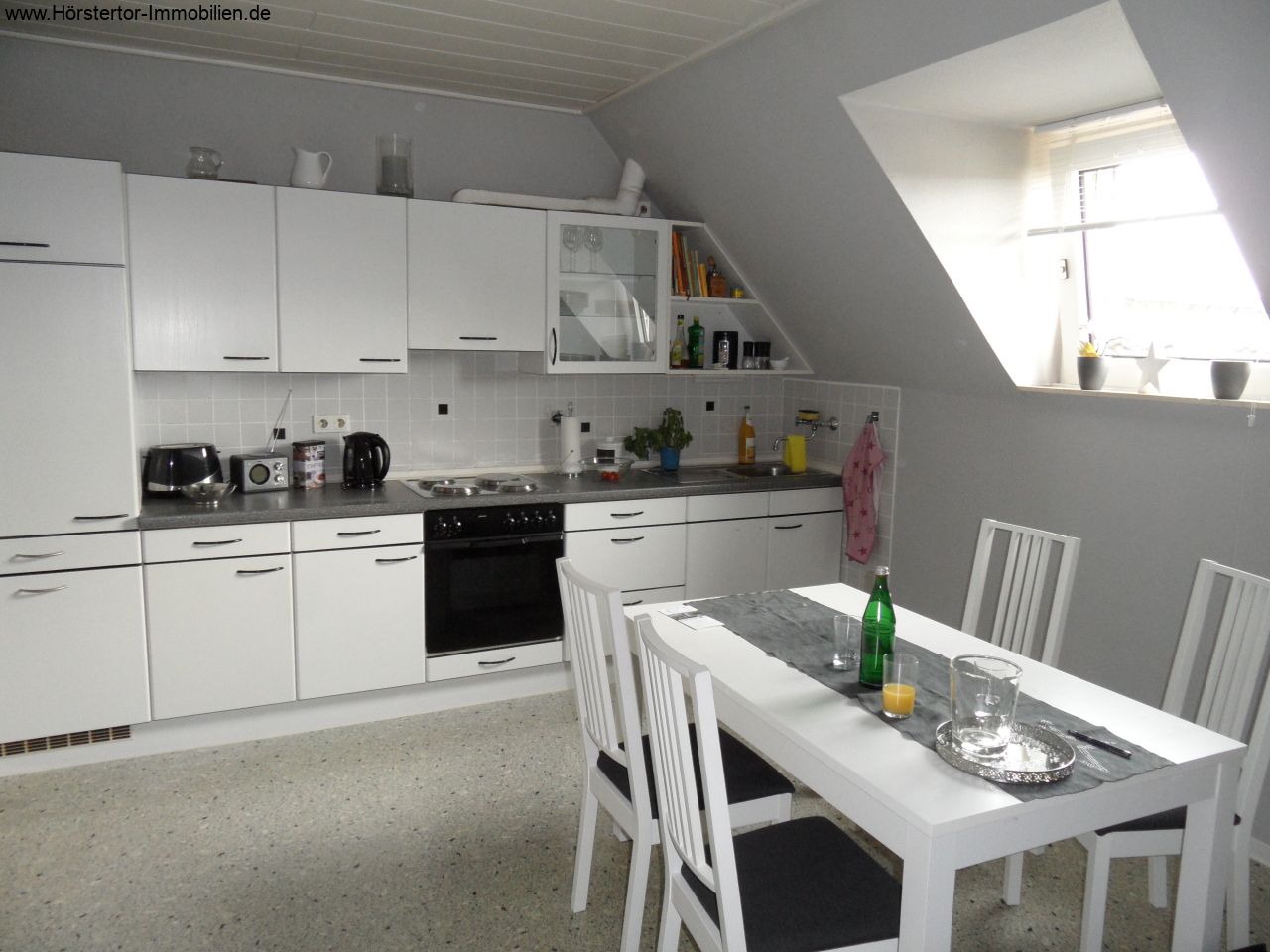 großes Haus auf großem Grund!