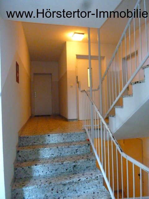 Zentrale Lage in Kinderhaus mit Einbauküche, Kfz-Stellplatz und Gartenanteil