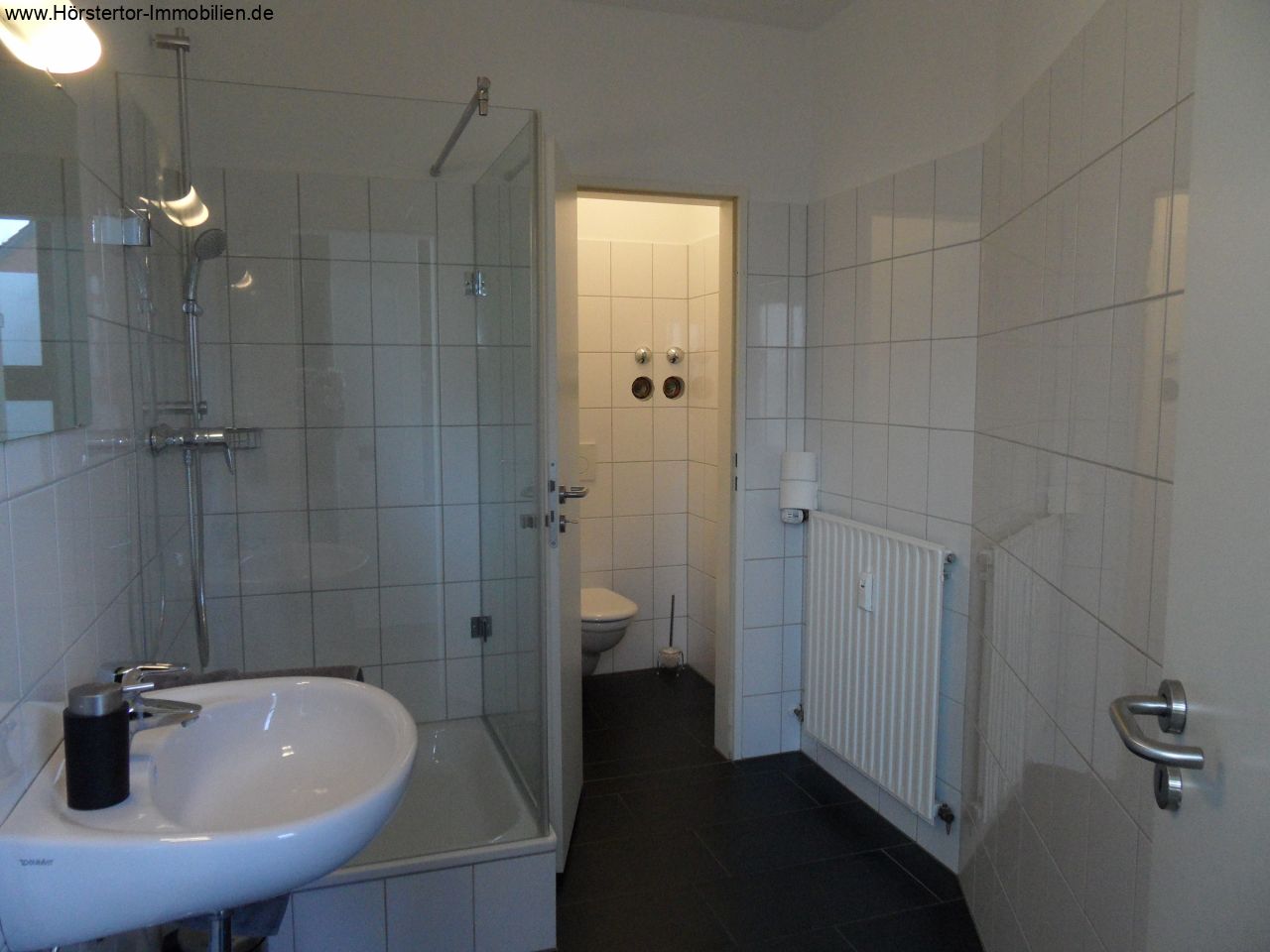 Bad mit Dusche Bad mit Dusche
