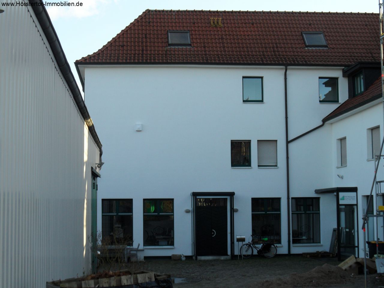 Büro im EG Büro im EG