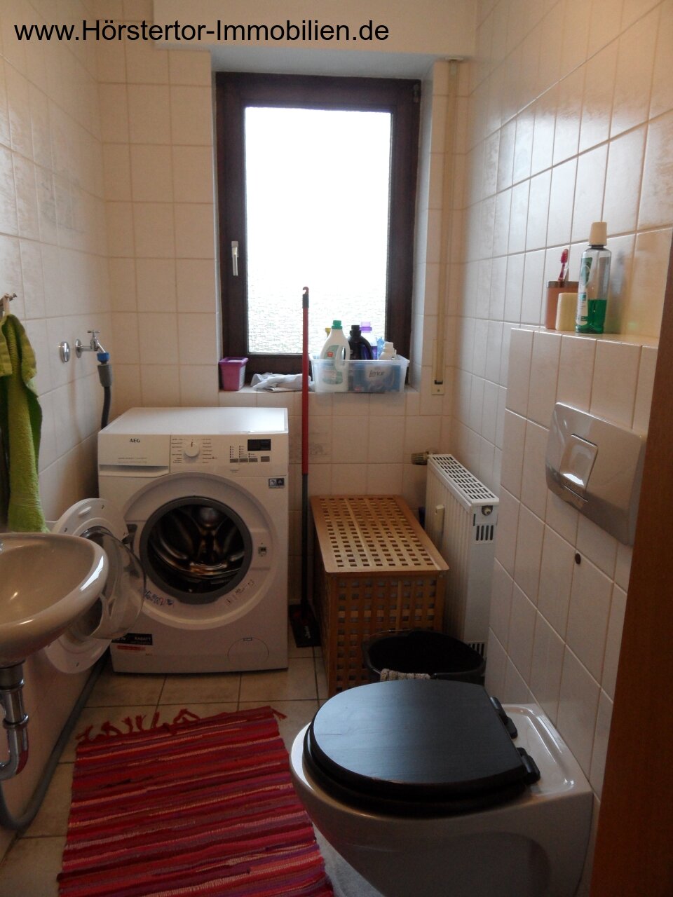 Gäste-WC mit Fenster u. Waschmasch.anschluss Gäste-WC mit Fenster u. Waschmasch.anschluss