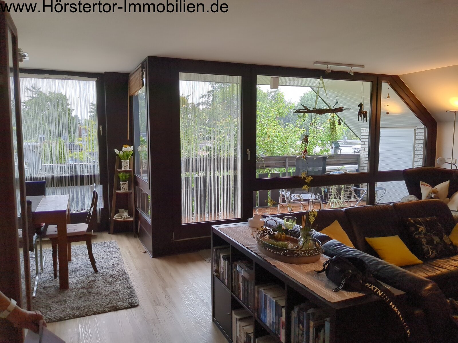 Wohn/Esszimmer mit Zugang zur Loggia Wohn/Esszimmer mit Zugang zur Loggia